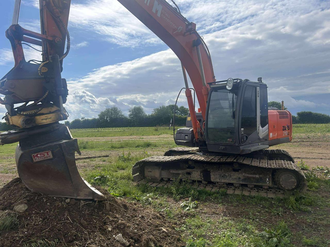  Hitachi ZX210
