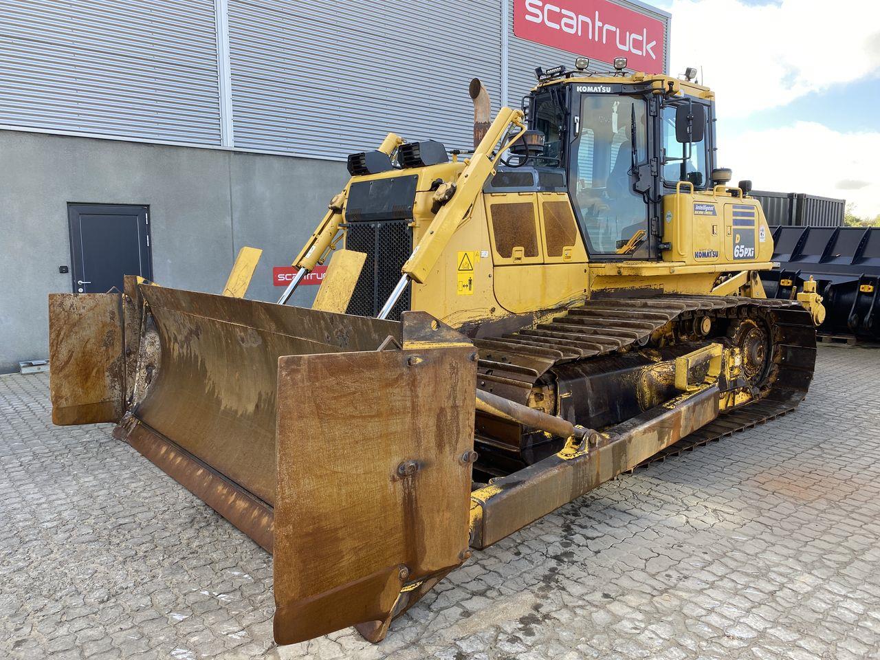 Komatsu D65PXI-18