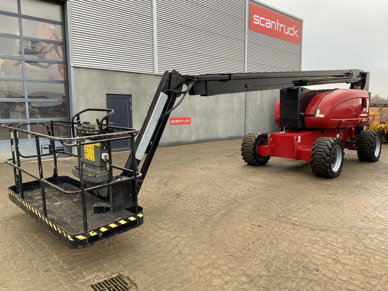 JLG 800AJ