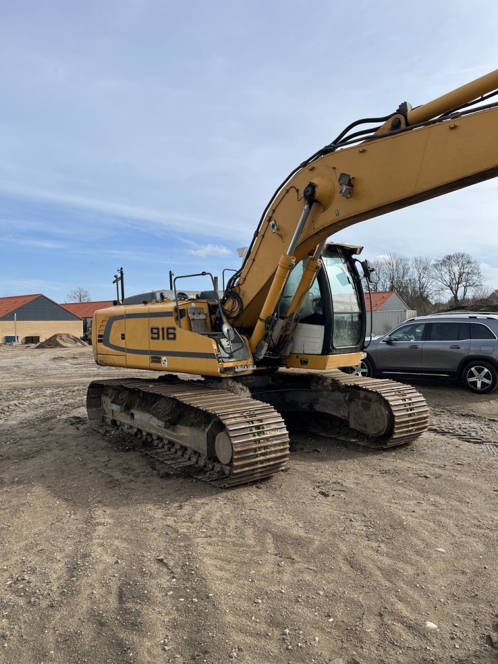 Liebherr 916
