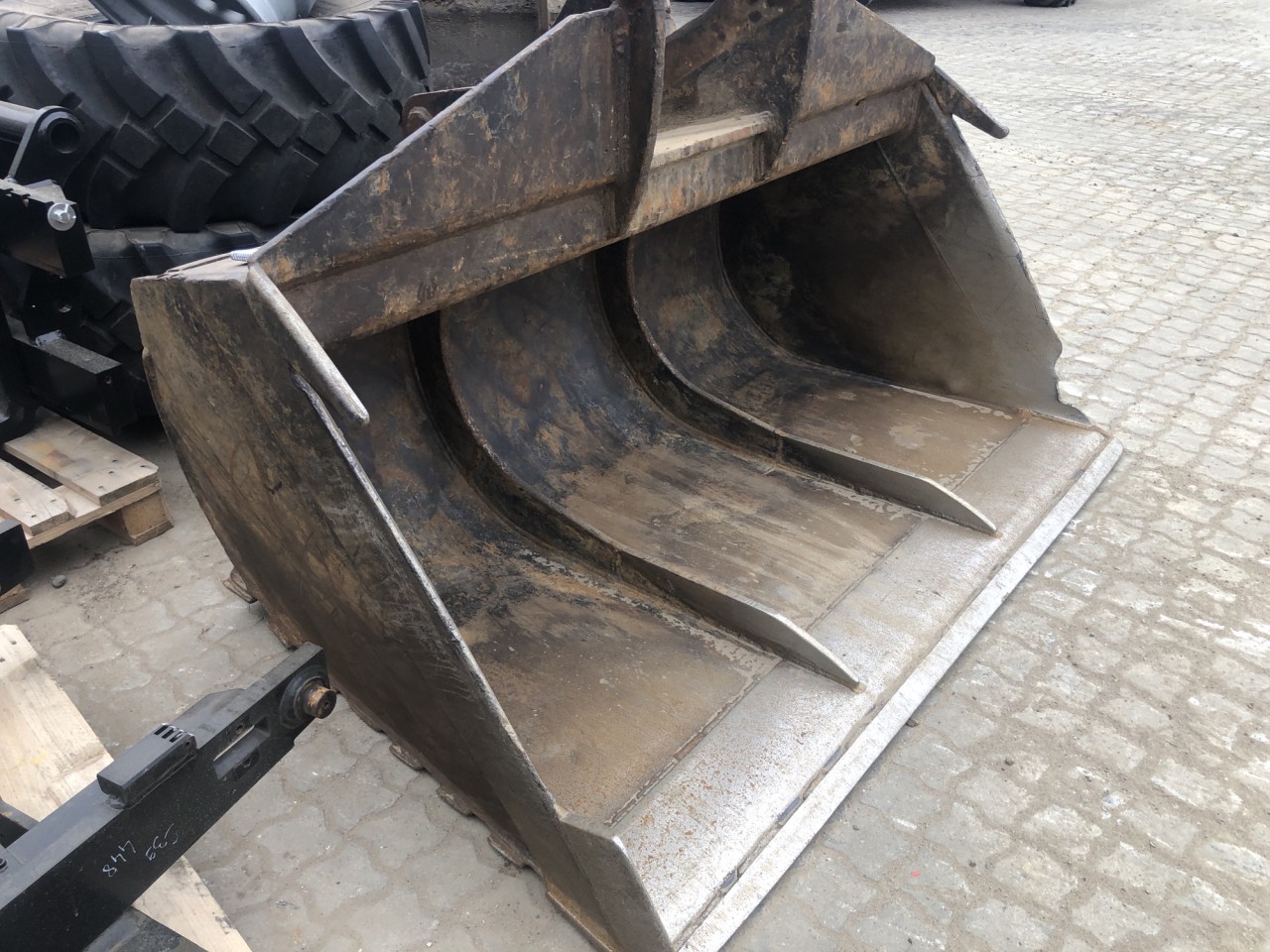 2000mm Planerskovl, fast koniske sider