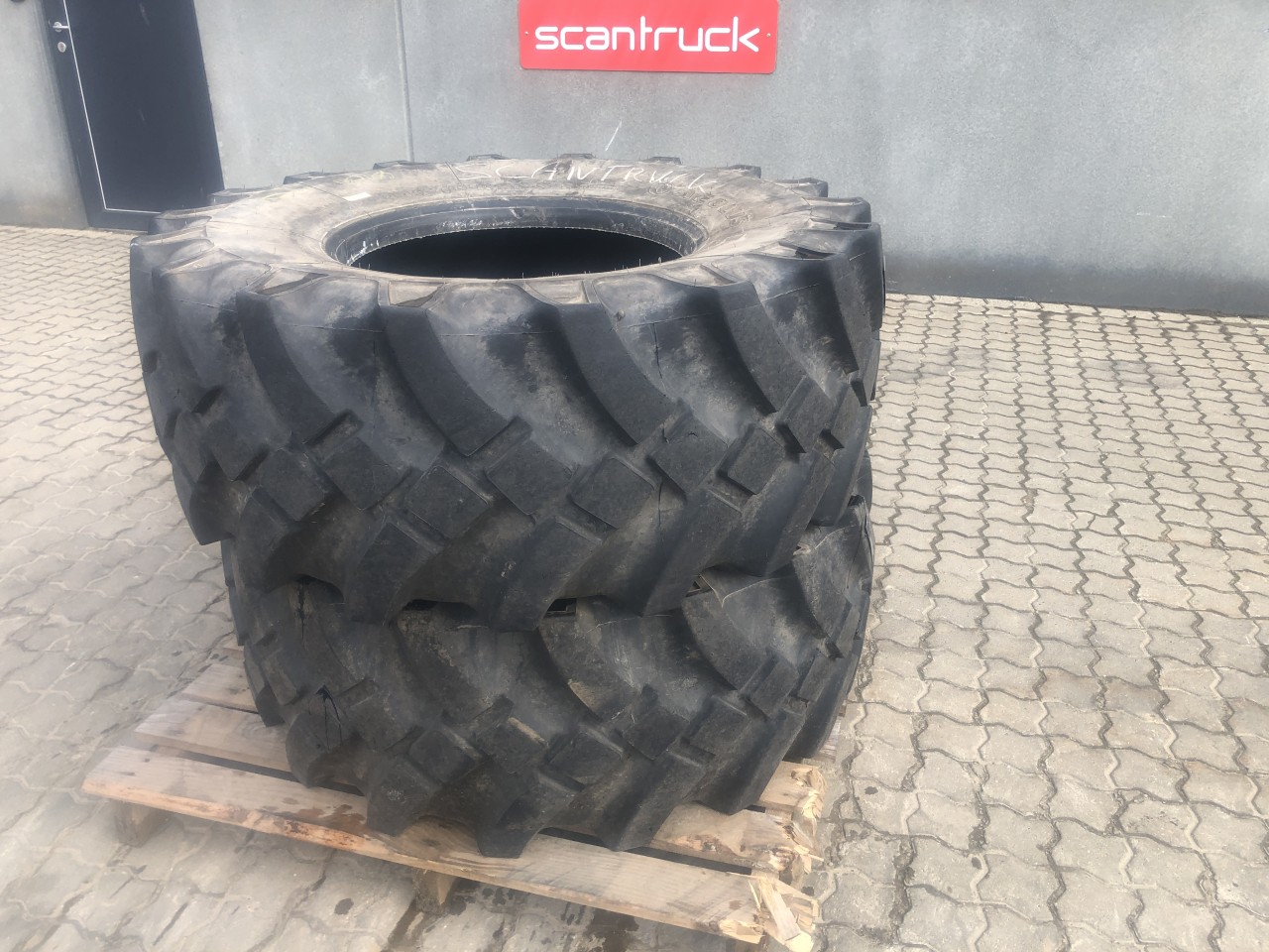 1 STK. DÆK - 445/65R22,5